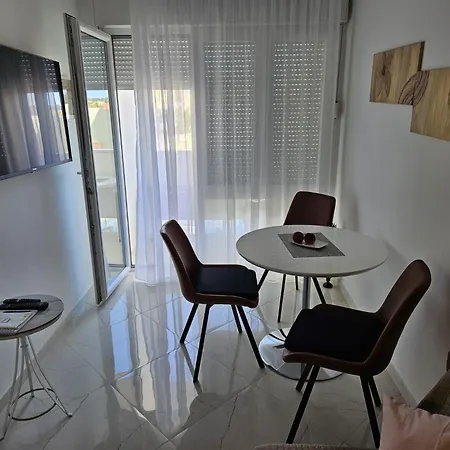 Apartment Frane *